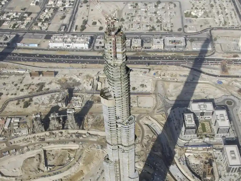 Dubai Burj Khalifa – Electric Hot Water Heating Systems Project - Görsel 2
